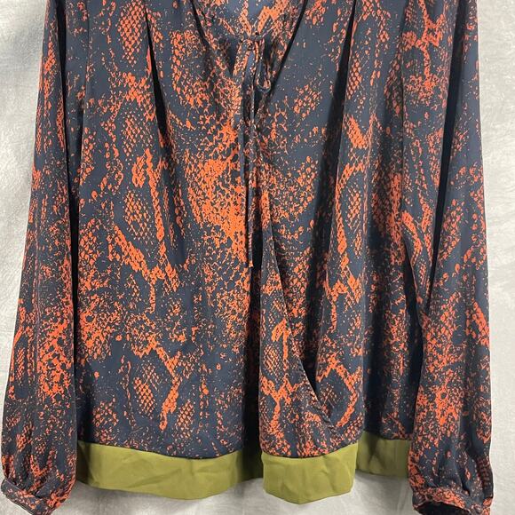 Cabi Blouse SMALL long sleeves faux criss cross relaxed fit tie V-neck work - Picture 16 of 16